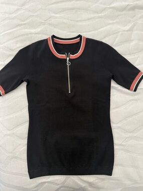 Wilfred Black Short-Sleeve Crewneck Sweater with Dark Pink and White Trim